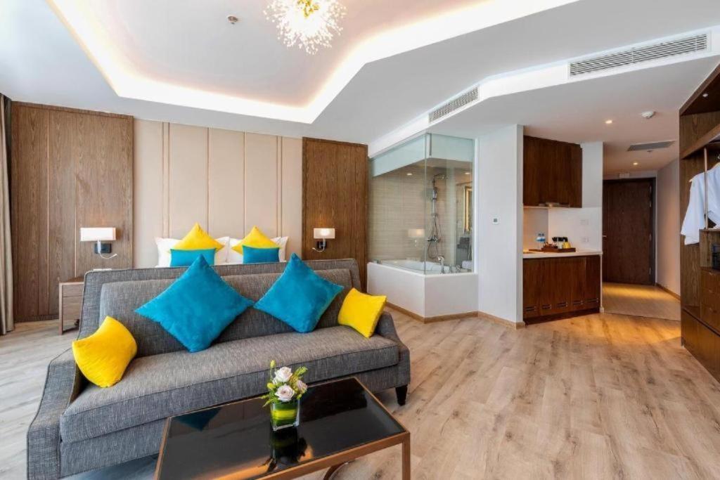 Luxury Seaview Panorama Nha Trang By Luna Exterior foto