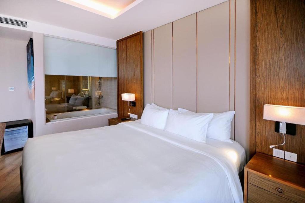 Luxury Seaview Panorama Nha Trang By Luna Exterior foto