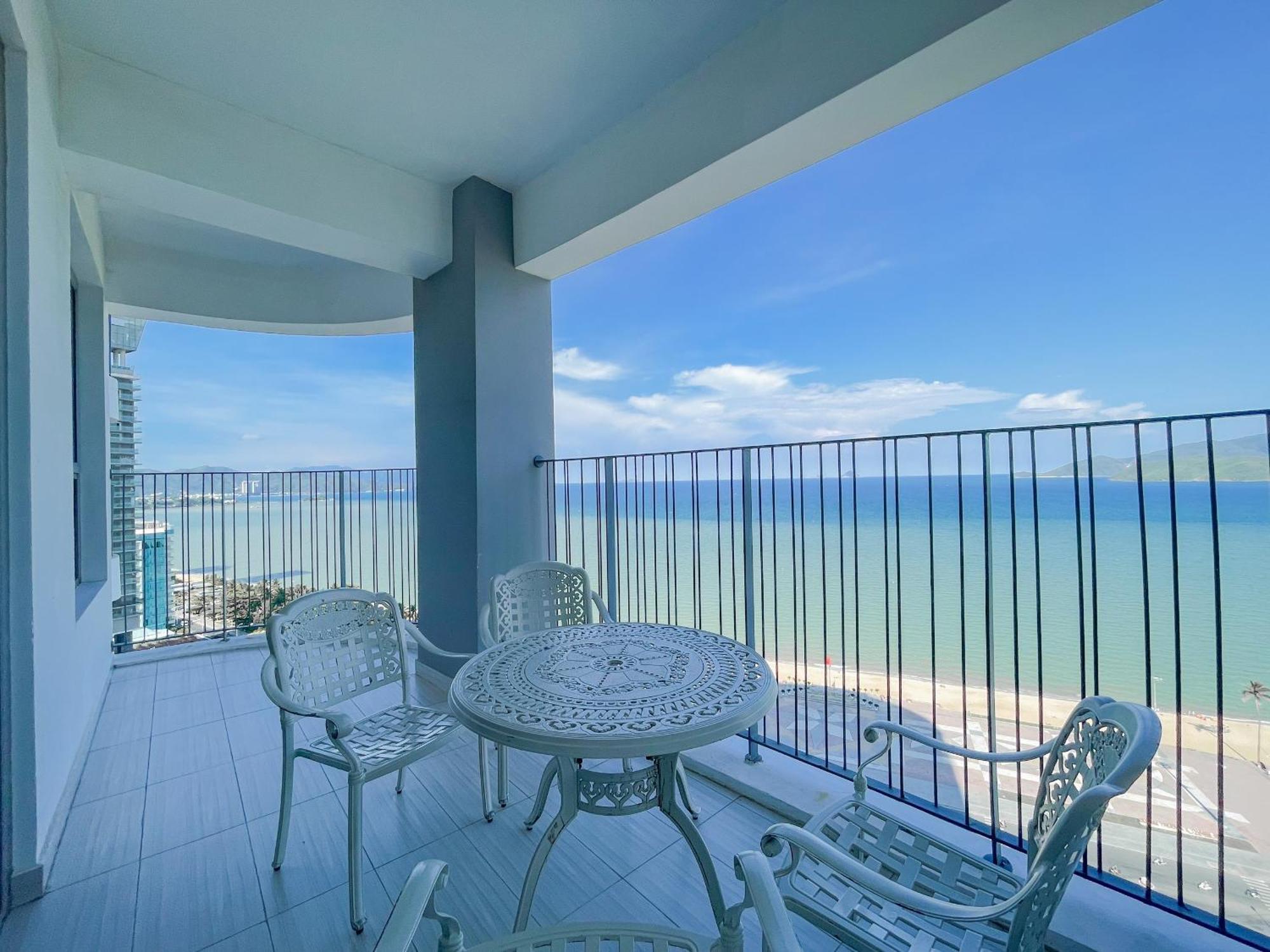 Luxury Seaview Panorama Nha Trang By Luna Exterior foto